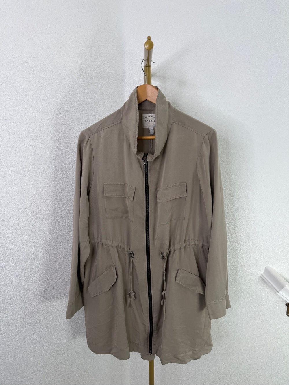TORRID Tan Utility Anorak Jacket Drawstring Cargo Full Zip Size 1